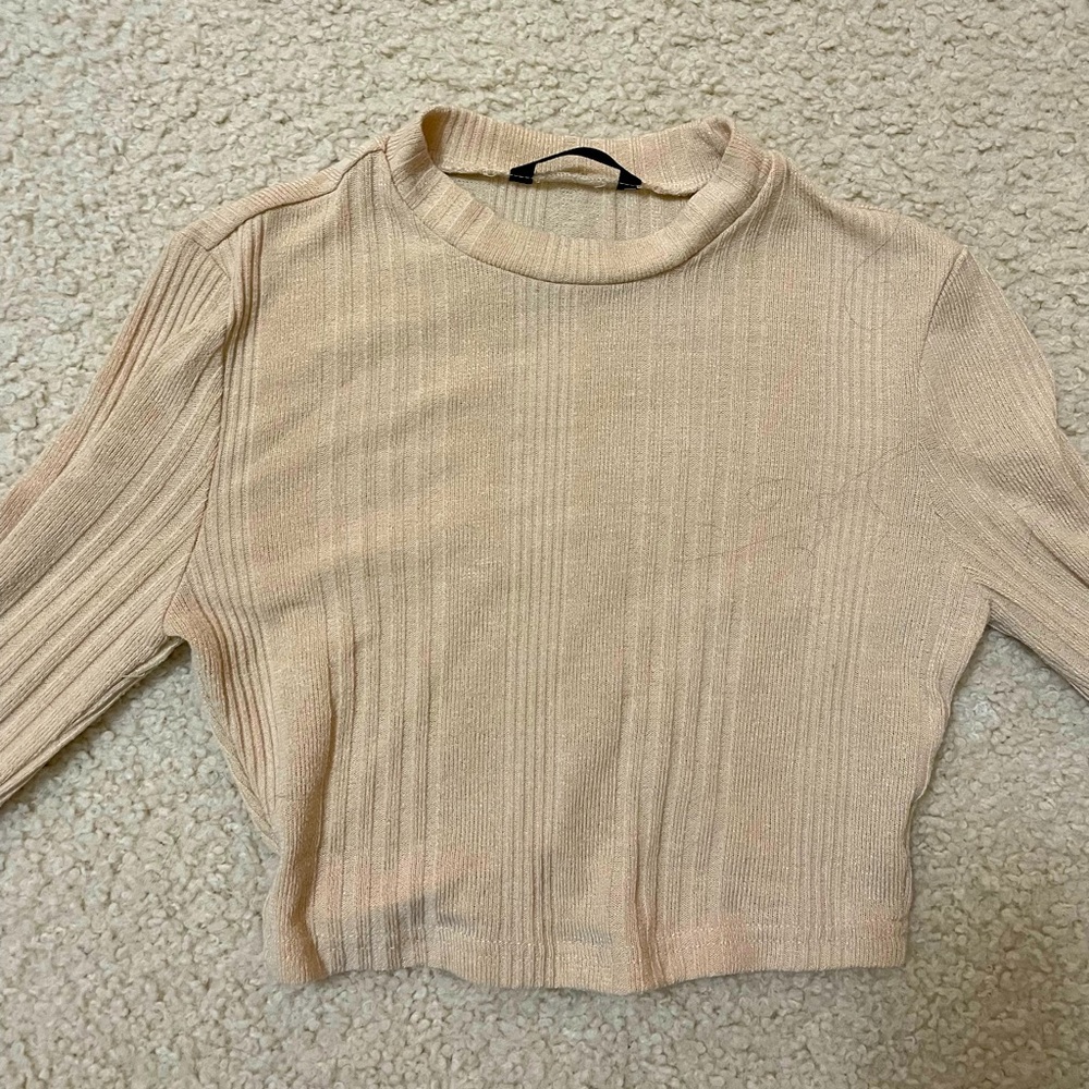 Women’s fitted turtleneck (cropped)